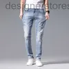 Mäns jeans designer designer 2023 nya jeans mäns smala byxor med små fötter hål broderade präglade tunn sommar mrm8 igjf