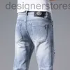 Mäns jeans designer designer 2023 nya jeans mäns smala byxor med små fötter hål broderade präglade tunn sommar mrm8 igjf