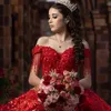 فساتين Quinceanera حمراء فاخرة ، فساتين حفلات للأميرة ، خرز زهور ثلاثية الأبعاد Vestido De 15 Anos ، فستان حفلة موسيقية لعيد الميلاد مصنوع حسب الطلب