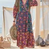 Basic Casual Jurken Katoen Linnen Dres Elegant Romantisch Boho Schuine hals Bloemen Paneeljurk Lady Fashion Lange mouw 230626