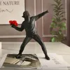 Decorative Objects Figurines Resin Banksy Sculptures Statue Flower Thrower Statue Bomber Home Decoration Modern Desk Ornament Collectible Figurine 230627