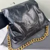 Crush Kum Saati Zincir Çanta Dana Derisi Deri Omuz Crossbody Çanta Moda Mektup Donanım Kadın Çanta Çanta Çivili Mıknatıs Kapatma