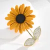 Broches de girassol com strass para mulheres, broches de charme de luxo, broches brilhantes, joias, broches de escritório, broches de escritório, presentes de casamento