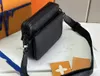 2023 De nieuwste high-end sfeer alle stalen hardware rits mannen messenger bag Mode reliëf koe lederen schoudertas crossbody tas