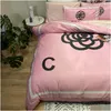 寝具セット豪華なピンクのデザイナーシルクレタープリントクイーンサイズ羽毛布団エルベッドシートファッション枕カバー掛け布団セットドロップ配達DH0BS