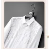 Herrklänningskjortor män högkvalitativ skjorta personlighet vingmönster rhinauroid slim-fit icke-järnföretag fritid pendling dagligen topp 230628