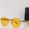 타원형 금속 선글라스 PR65ZS 여성 디자이너 선글라스 금속 얇은 프레임 삼각형 서명 하드웨어 거울 다리 UV400 여행 빈티지 안경 원래 상자