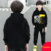 T Shirts Boys Spring Autumn Cotton Sweatshirt Fashion Print Lång ärm Huven Toppar Children Casual Hoodies Pullover 6 8 10 12 14y 230627