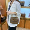Designer Bag Luxury Tote Bag Högkvalitativ äkta läder Kvinnor Fashion Shoulder Bag Bamboo Knot Handle Högkänsla Klassiska mångsidiga korsbods väskor en axel