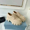 디자이너 드레스 슈즈 모노리스 로퍼 고무 플랫폼 스니커즈 여성 가죽 슬리퍼 Chunky Round Head Sneaker 두꺼운 바닥 로퍼