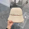 مصمم نسائي C-Letter Straw Hat Gentleman Cap Top Sun Hat Fashion قبعة قبعة محبوكة للرجال للرجال قبعة واسعة الحافة القبعات الصيفية القبعات الشاطئية في الهواء الطلق