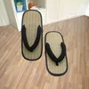 Slipare sommar tofflor yshaped clip Sandaler flipflops Öppna tå japanska och koreanska tjocka botten 230628