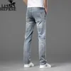Джинсы мужские дизайнерские Легкие роскошные высококачественные джинсы мужские дымчато-серые SLIM STRAIGHT повседневные длинные брюки модный бренд тонкие IQEW