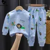 Kläder sätter barn pojkar flickor pyjama tecknad tryck långärmad söt t -skjorta toppar med byxor småbarn baby höst sovande kläder l230627
