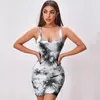 Casual Dresses 2023 Spring/Summer European and American Women's Sexy Slim Fit Tie Dyed Print Wrapped Hip Short Tank Top Suspenderad klänning