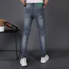 Heren Jeans ontwerper Focus op high-end CGIUI Europese Slim Fit Voeten Broek Licht Luxe Elastisch Katoen Jeugd GO7W