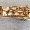 Professionell 475 Sopran BB Tune Lackered Gold Brass Japanese Craft Manufacturing One to One Carved Pattern Jazz Instrument med tillbehör