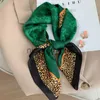 Bandanas 70 * 70cm Marque Femmes Foulards d'été Châles Foulard Square Lady Beach Foulard en soie Voyage Châle X0628