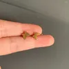 Orecchini a bottone Semplice adorabile piccolo orecchino a forma di farfalla color oro lucido per le donne Gioielli con polsino dell'orecchio in acciaio inossidabile animale carino