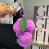 Keychains Women's Fluffy Fur Pom Grape Keychain Lyxig väska Charm och handväska hänge perfekt ryggsäck Tillbehörspresentidé