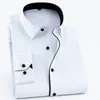 Chemises habillées pour hommes Hommes chemise mode casual à manches longues robe masculine entreprise sociale marque chemises confort doux désherbage fête blanc cadeau chemises 230628