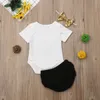 Rompertjes 3 STKS Leuke geboren Baby Meisje Outfits Kleding Tops Bodysuit Shorts Broek Set 230627