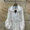 Femmes Trench Coats designer 2023 printemps/été nouveau cordon ceinture crème solaire costume coupe-vent manteau QPC0