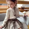 Pyjamas filles vêtements ensembles 2023 printemps été en mousseline de soie Blouses costume école enfants plissé jupe chemises adolescent étudiant tenues 230628