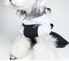 Conjunto de vestidos para cães luxuosos roupas para cães roupas de grife para cães com placa de metal triângulo verão algodão camisetas para animais de estimação para bulldog francês poodle p