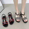 Sandalen 2023 Mode Sommer Damen Schwarz Anti-Rutsch Basic Outdoor Low-Heel Open-Toe Schuhe Große Party 35-43