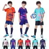Andningsbar snabbtorkning 2022 Ny fotbollsdräkt Set Studenttävlingsteam Uniform DIY Children Adult Sports Suit Jersey Football Men