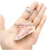 Keychains Lanyards 34 Styles Designer Mini 3D Basketball Shoes Stereoskopiska sneakers Key Chain Car Ryggsäckhängen Drop Leverans DHE3K