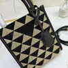 Designer di lusso Ricami su tela Borse per la spesa uomini e donne Borse WOODY Borse a spalla di grande capacità Borse a tracolla Borse da spiaggia di alta qualità moda CrossBody wall 5A