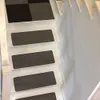 Dywan własny kleje schody Maty dywanowe dywany antypośrednie dywaniki bezpieczeństwa stały kolor wycisz podłogę wewnętrzną ciepłą podkładkę do domu 230627