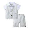 Ensembles de vêtements pour enfants Gentlemen's British Suit Summer Boy Short Sleeve 2-piece Vest Knitted Shirt Bow Tie