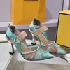 Summer Beauty Gladiator Sandals Designer Fashion Women High Heels Retro Bekväm Slingshot Lace Brodery Office Shoes Shoes