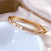 Bracelet en os entièrement percé Fritillaire naturelle Minorité Luxe pour hommes et femmes Amoureux Sens de haute qualité