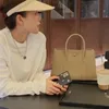Borsa da donna di marca 30 20cm borsa borsa 2023 borsa da giardino moda in pelle designer francese elegante borsa regalo sciarpa pony