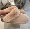 Pantoufles en coton classiques pour femmes Design de mode femmes bottes d'intérieur en cuir véritable véritable hiver