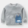 T shirts Spring Autumn Fashion 2 3 4 5 6 7 8 10 Years Children Black Gray Denim Pocket Color Patchwork Sweatshirt For Kids Baby Boy 230627