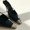 Designer Talons Femmes Sandales De Luxe Chaussures En Cuir Verni Vente Chaude Pompes Appartements Sexy En Cuir Véritable Chaussures De Plage Designer Stiletto Femmes Robe Chaussures taille 35-42