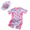 TwoPieces Kids UV UPF50 Cartoon Shark Swimsuit Boys Girls Pink Flamingo Rabbit Swimwear with Hat Купальные костюмы для серфинга для маленькой девочки 2T 230628