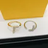 Lüks Tasarımcı Band Yüzükler Kadın Elmas Aşk Yüzüğü Erkek Düğün Gümüş Takı F Tırnak Çift Yüzük Küme Promise Ring Jewlery 236281C