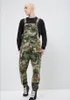 Mäns jeans stilfulla herrar camo dungarees arbete overall bib and strace orolig denim kamouflage strid jumpsuit romper byxor casual byxor 230628