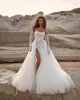 Milla Nova Bohême Une ligne robes de mariée pour la mariée chérie manches en dentelle robe de mariée dos nu Split designer robes de mariée balayage train