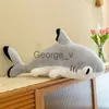 Animaux en peluche en peluche 130cm Anime Peluche Poupée Sharkitty Oreiller Kawaii Doux En Peluche Requin Dormant Coussin Oreiller Anime En Peluche Jouet Cadeaux pour Enfants J230628