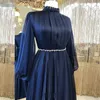 Eleganti abiti da sera musulmani blu navy maniche lunghe cintura di perline collo alto a-line abiti da donna abiti da cerimonia in chiffon di cristallo abito da ballo robes de soiree