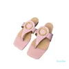 2023 femmes orteil sandales circulaire verrouillage plat sandale Type ton or accessoires tongs chaussure taille 35-43