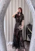 Auth S-elf Portrait Schwarzes Handhaken-Spitzen-Vintage-Stil-langes Kleid mit hoher Taille und Rundhalsausschnitt