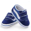 Chaussures de sport Born Baby Boys Pre-Walker Soft Sole Pram Canvas Sneakers Trainers Casual